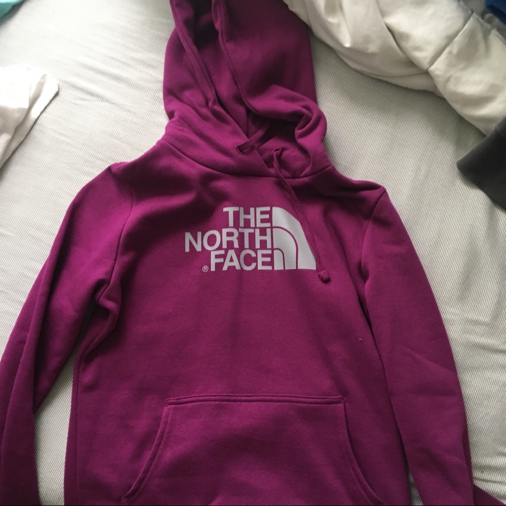 northface logo sweatshirt